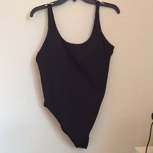 HOLLISTER ONE PIECE BATHING SUIT